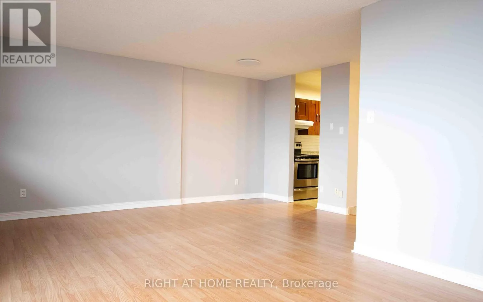 704 - 2020 JASMINE CRESCENT