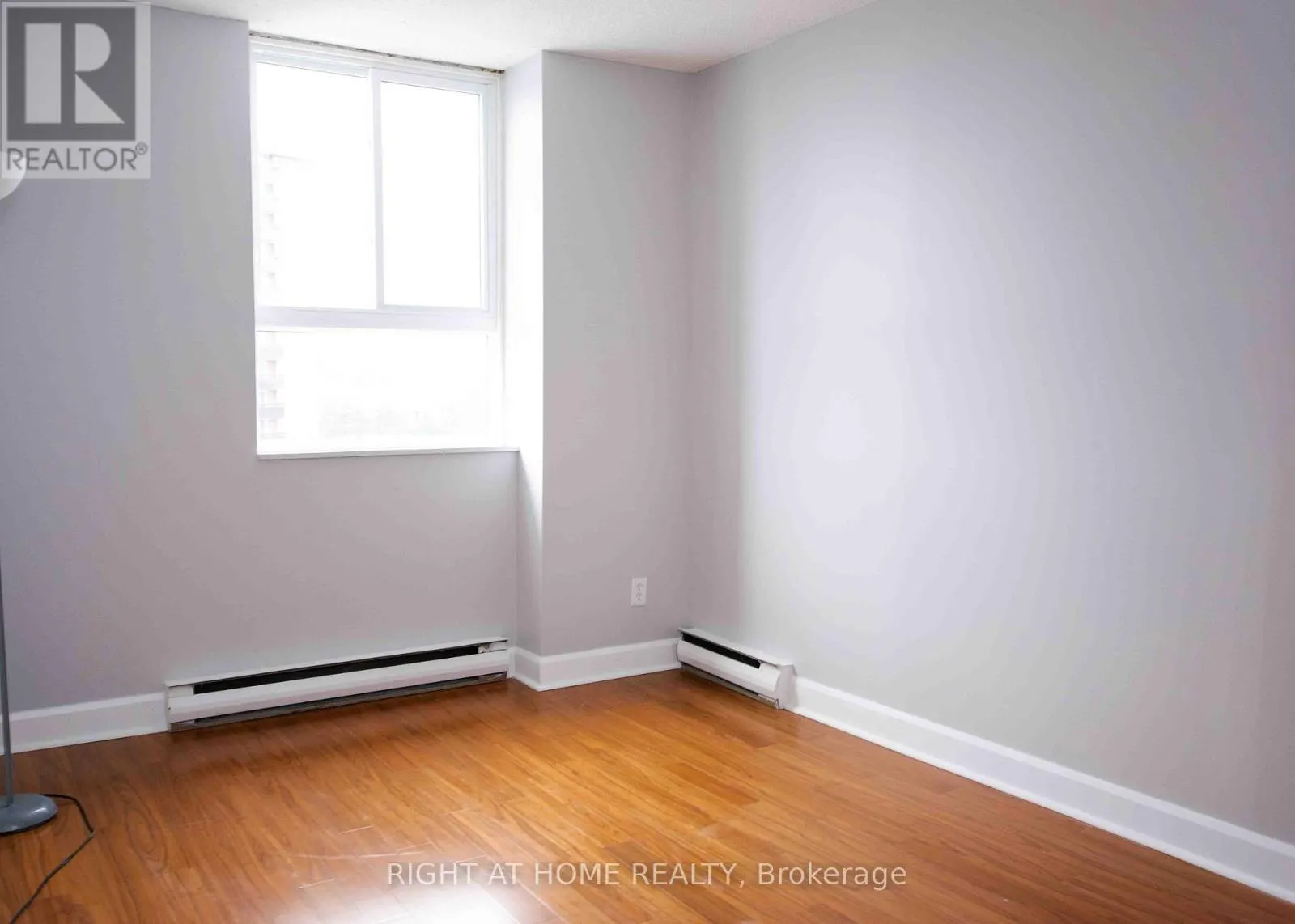 704 - 2020 JASMINE CRESCENT