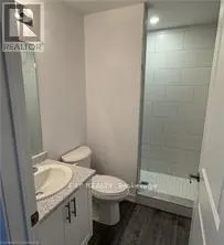 205 - 470 DUNDAS STREET E