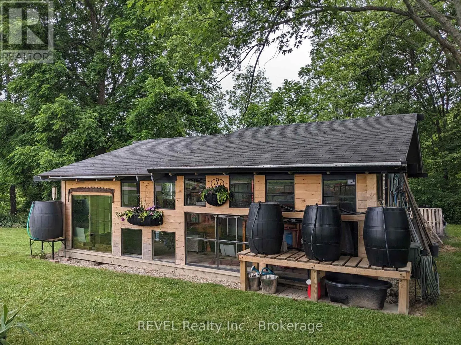 3140 STAFF AVENUE