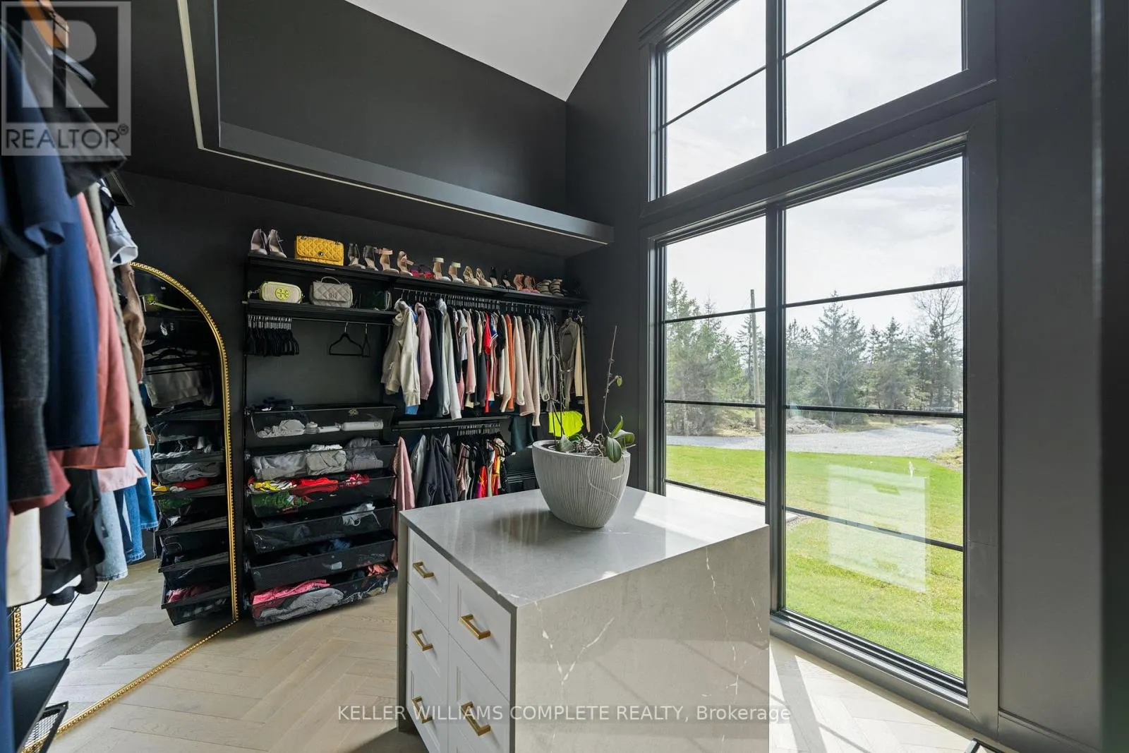 3901 WHITE ROAD