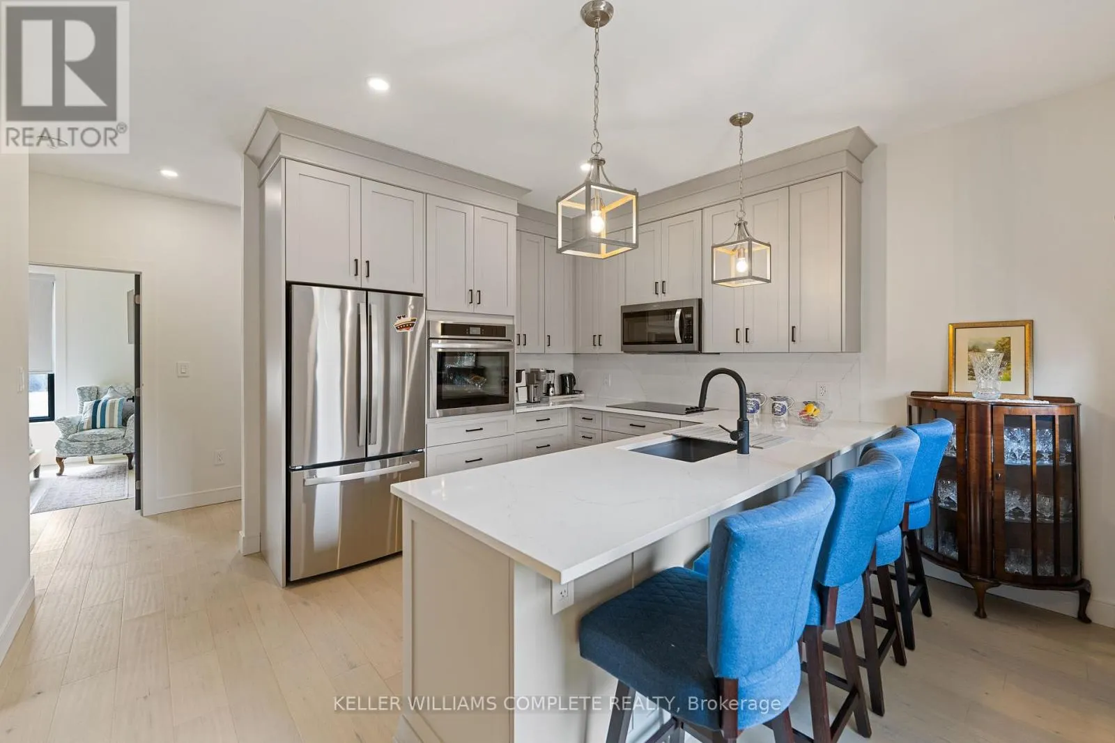 3901 WHITE ROAD