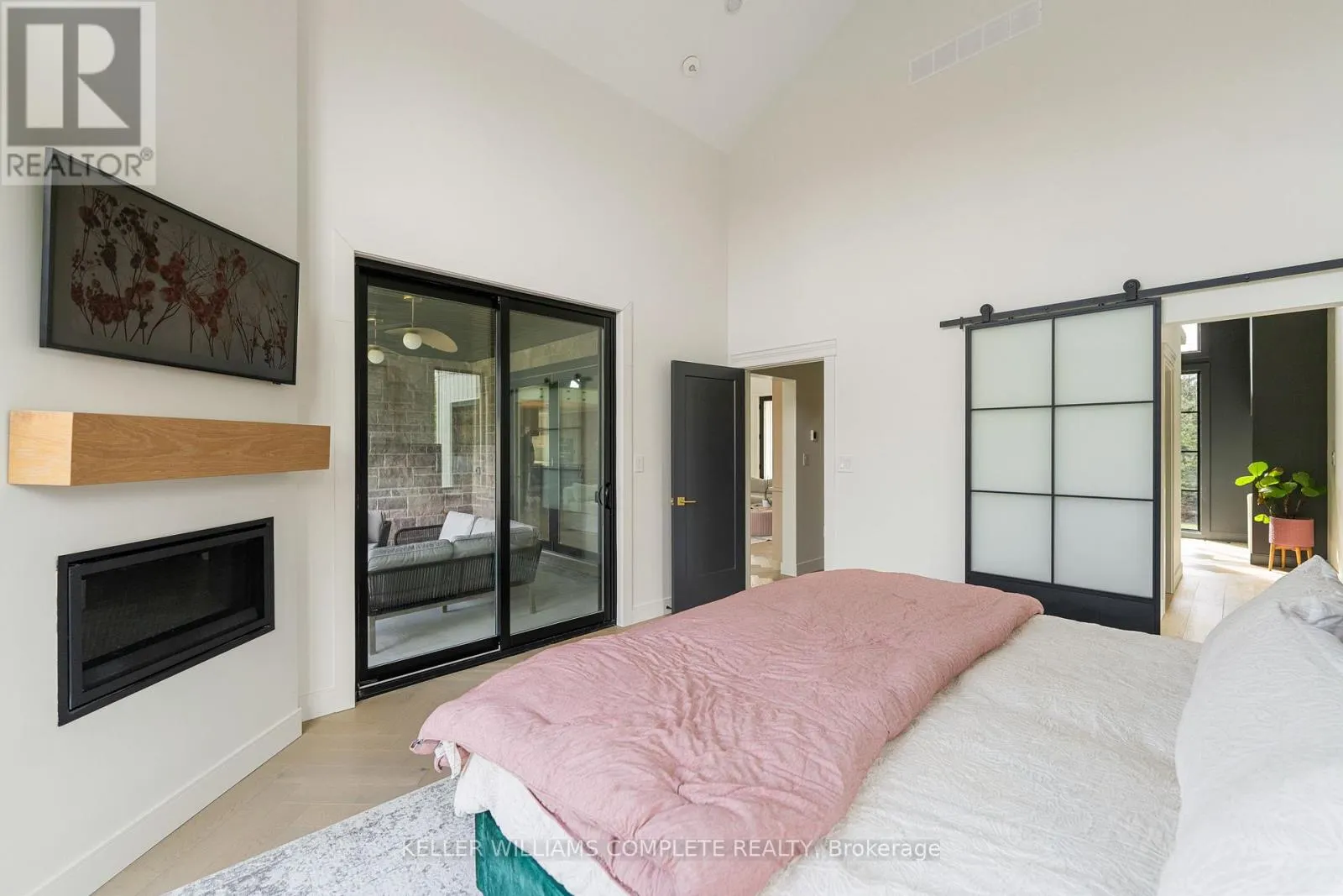 3901 WHITE ROAD
