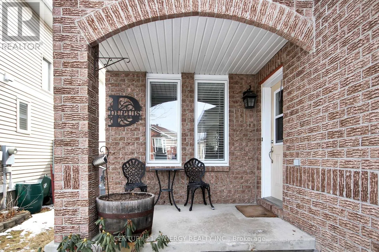 186 MOUNTSHANNON DRIVE