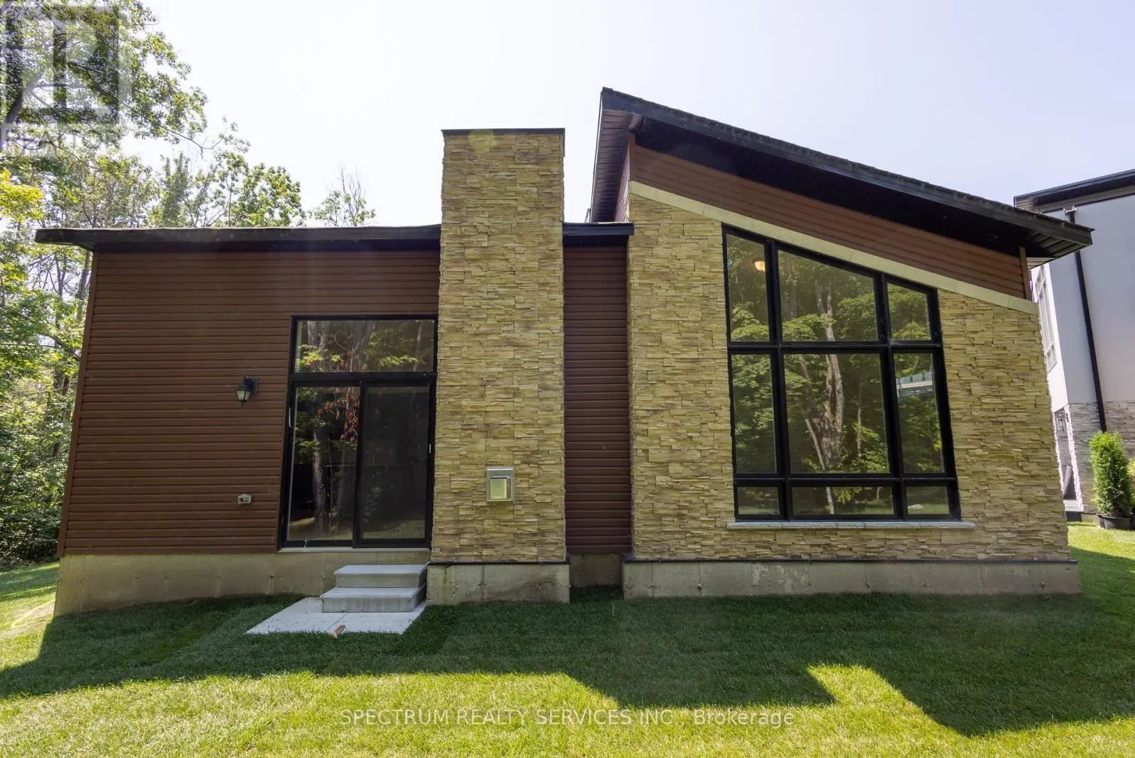 135 MARINA VILLAGE DRIVE