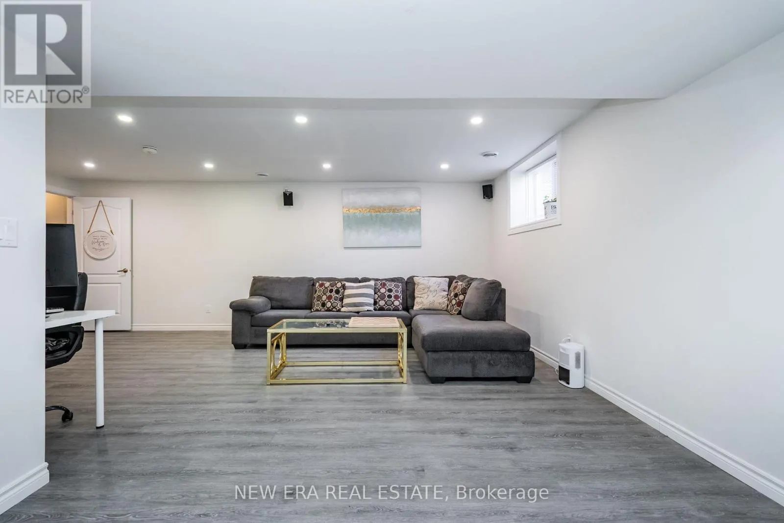 67 CORTLAND WAY