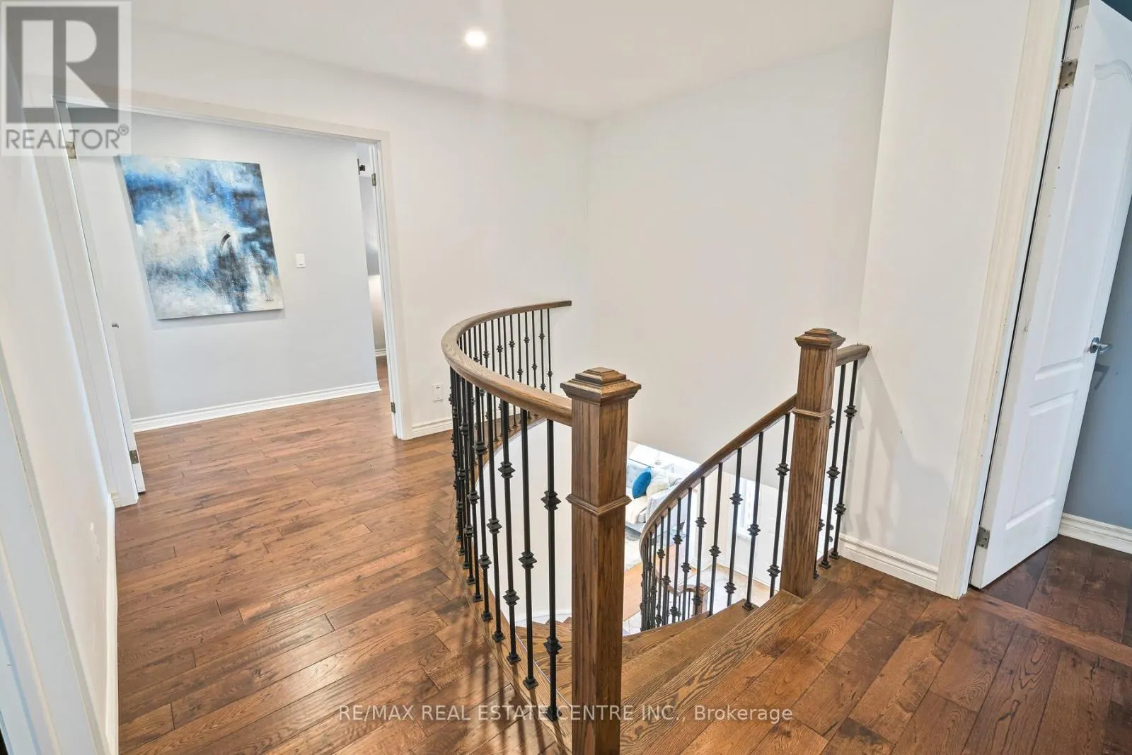 4 PINE RIDGE ROAD