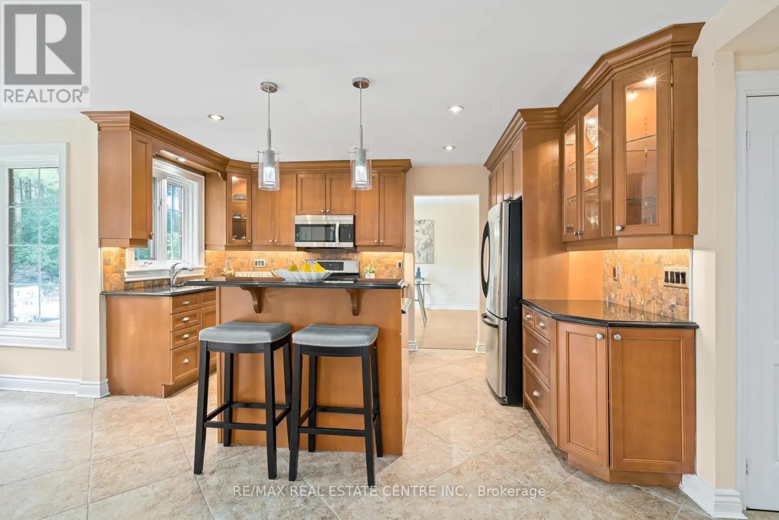 4 PINE RIDGE ROAD