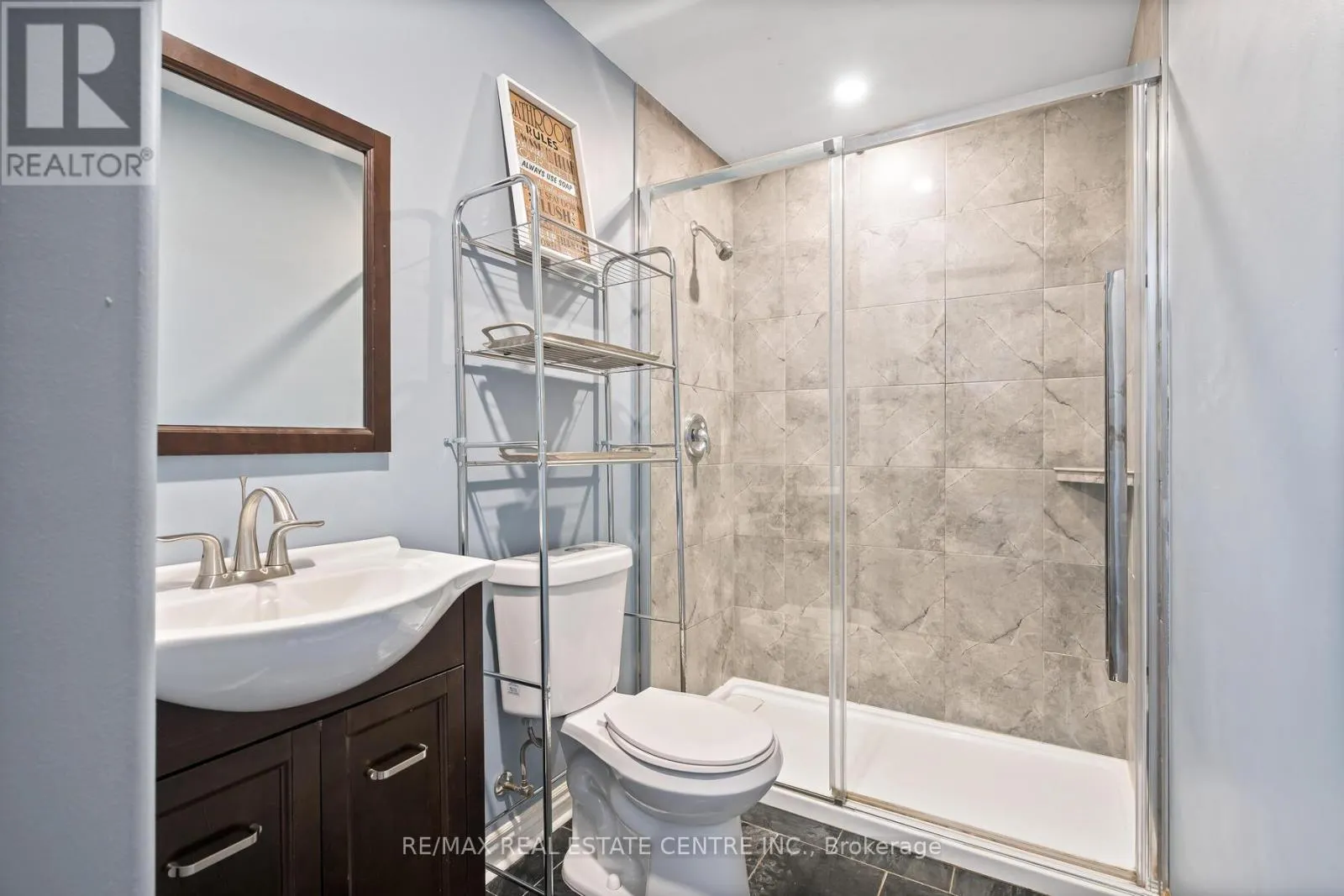 4 PINE RIDGE ROAD