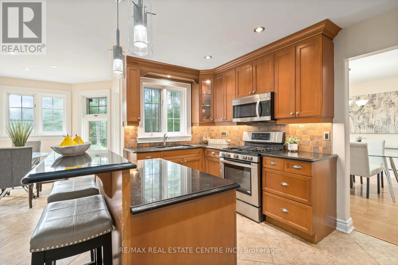 4 PINE RIDGE ROAD