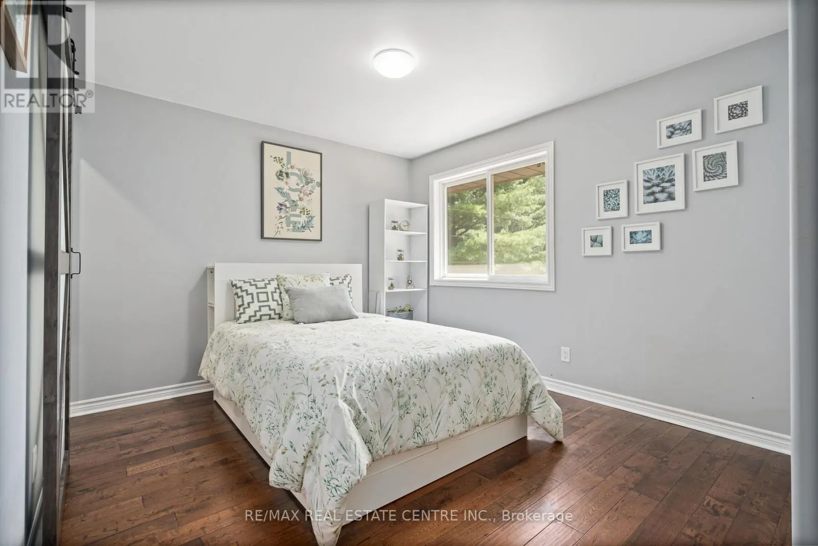4 PINE RIDGE ROAD