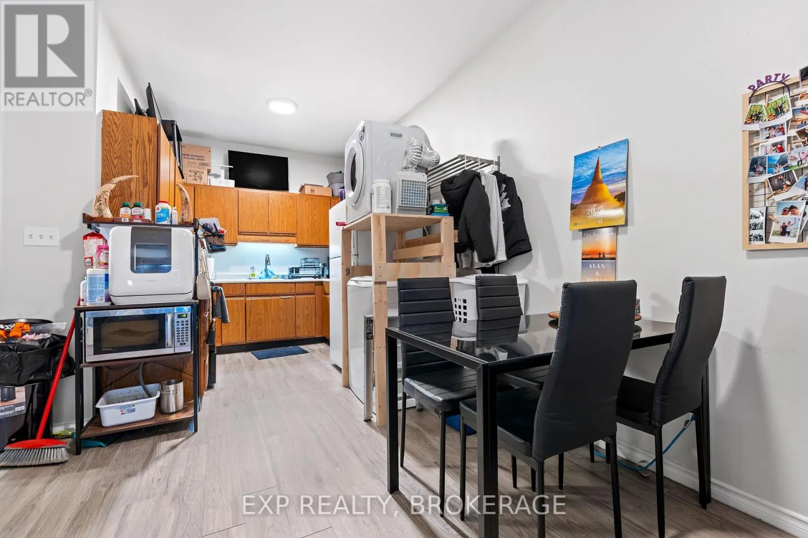 148-150 KING STREET W