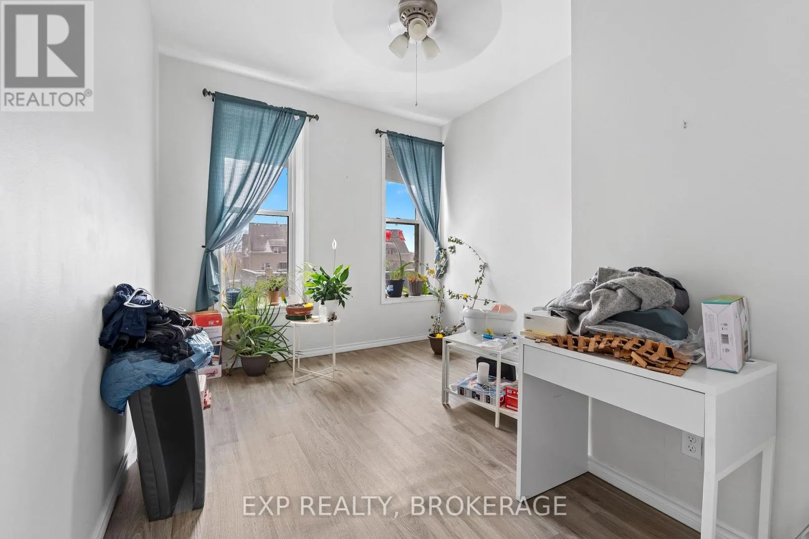 148-150 KING STREET W