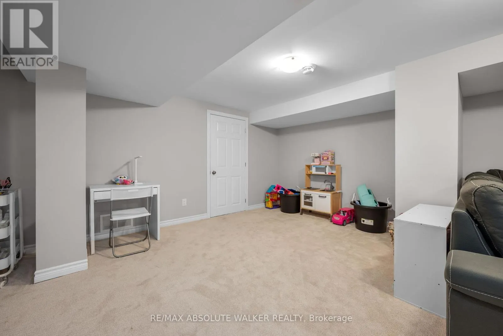 2477 MERIVALE ROAD