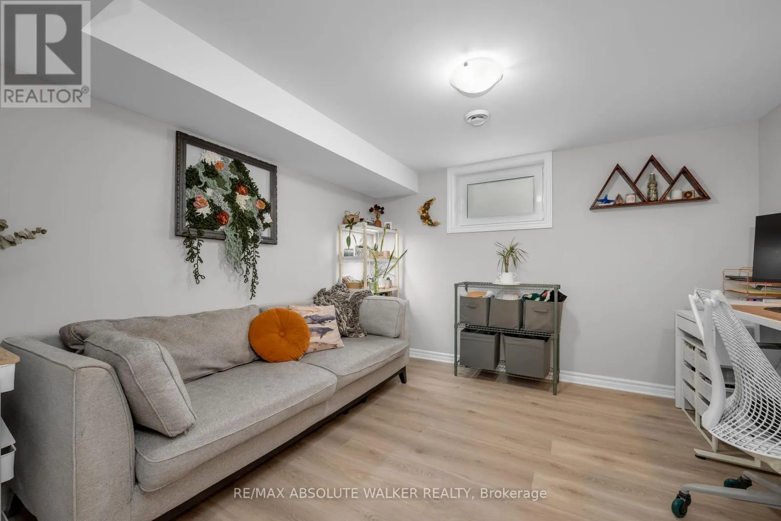 2477 MERIVALE ROAD