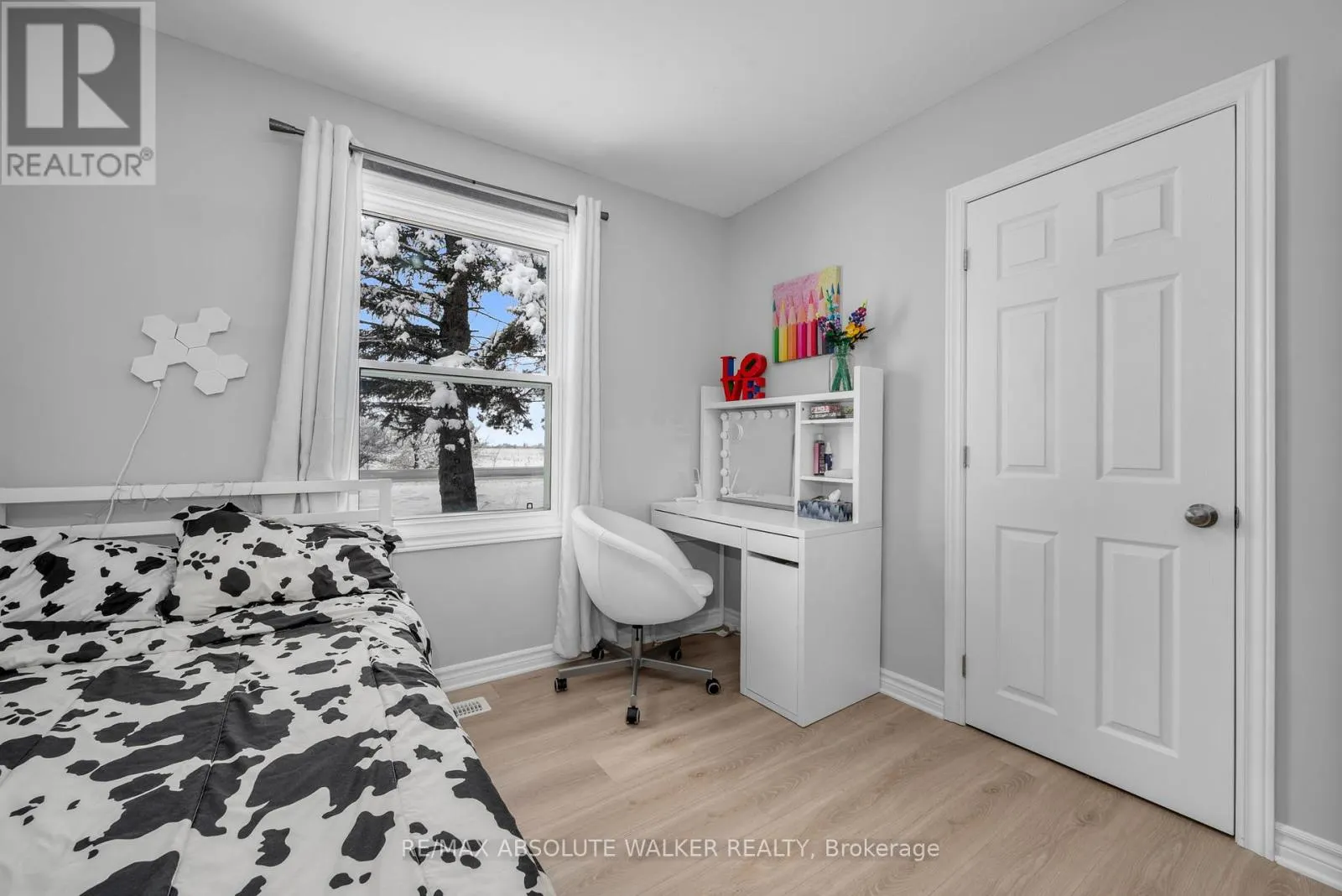 2477 MERIVALE ROAD