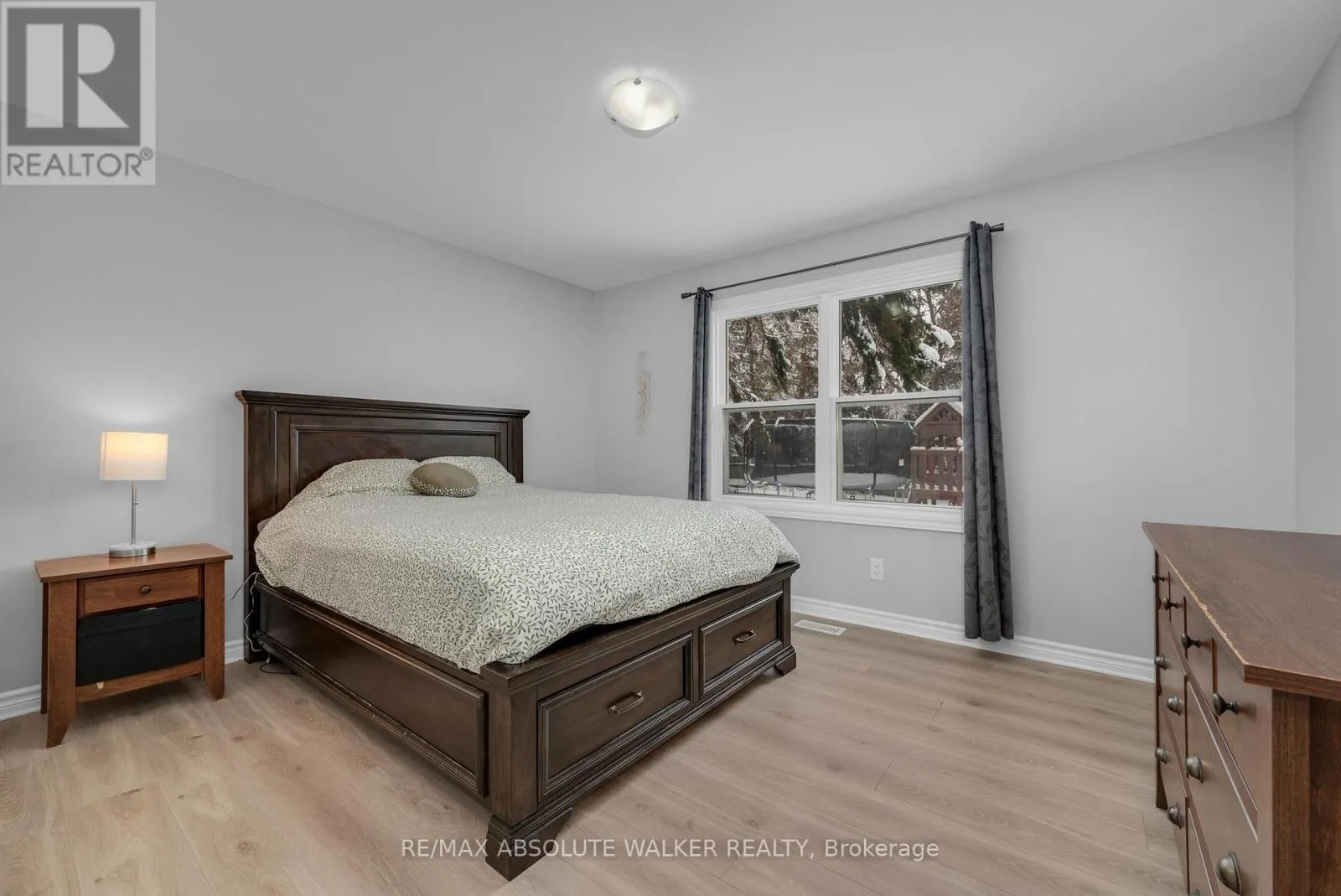 2477 MERIVALE ROAD