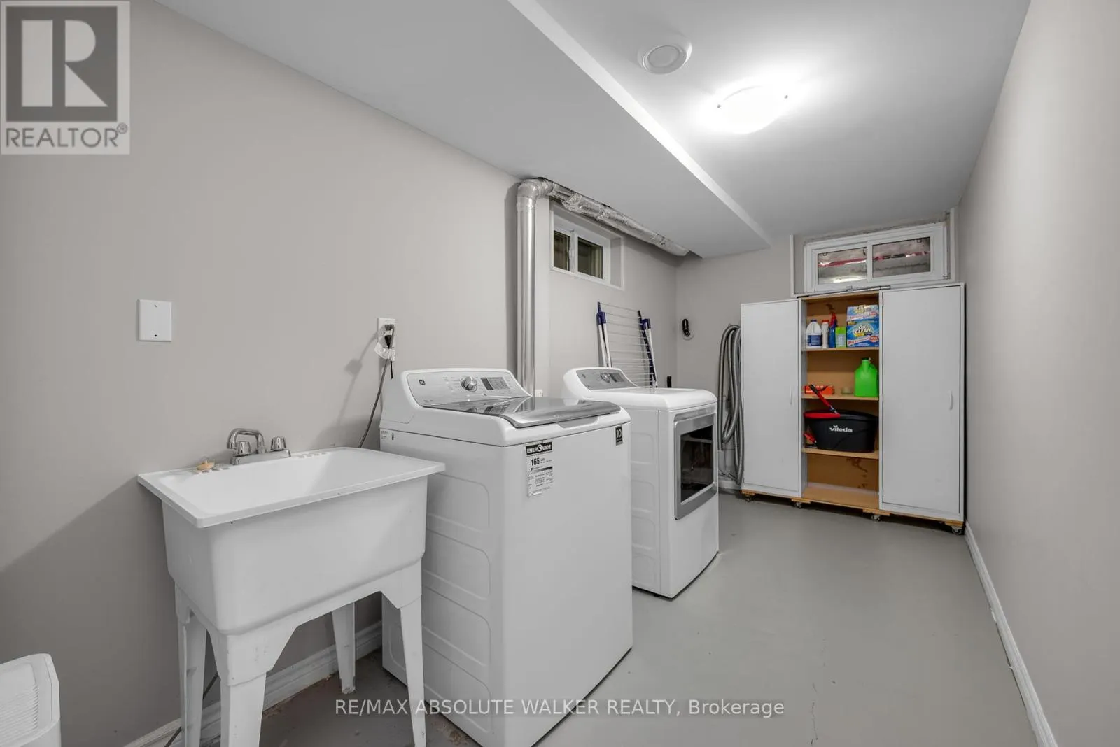 2477 MERIVALE ROAD