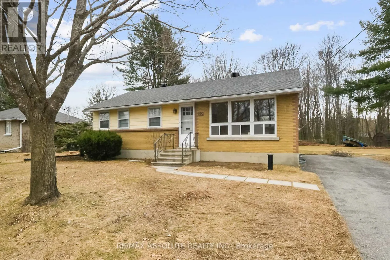 22 JAY AVENUE