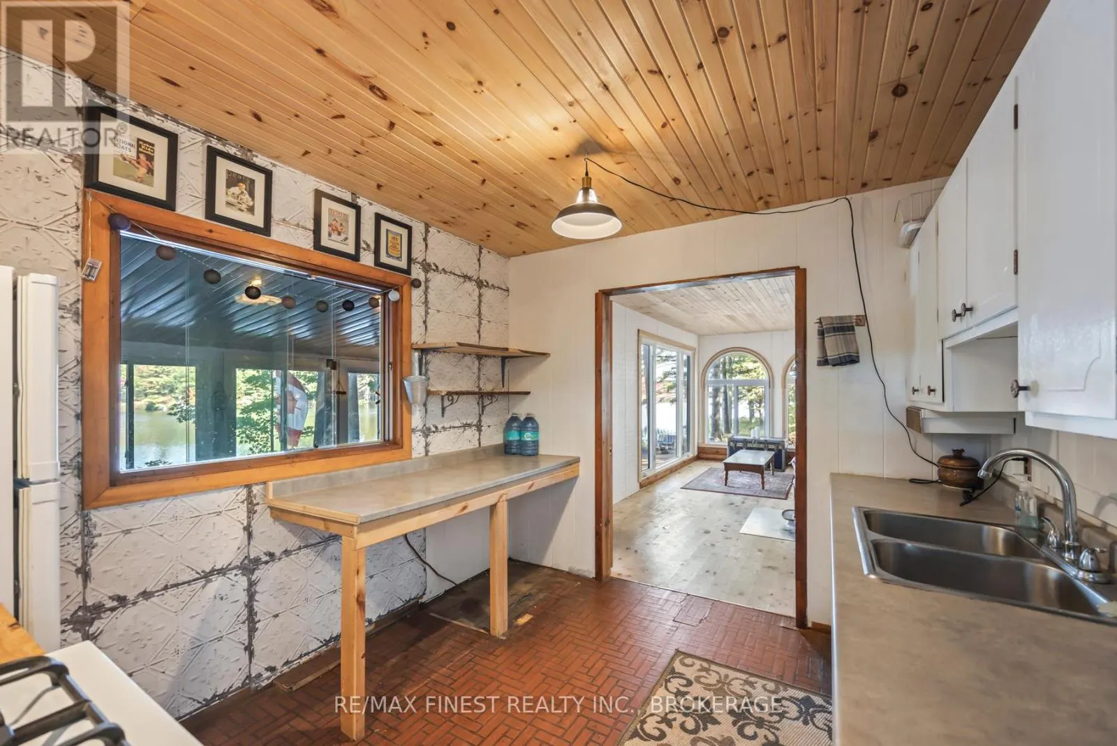 293 GOLD DUST LANE