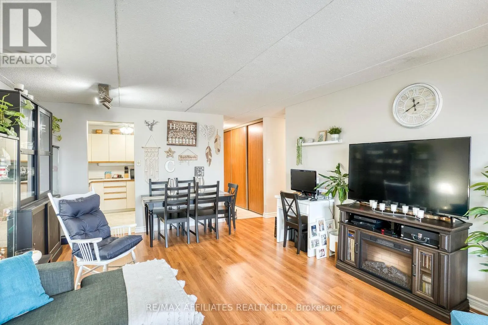 307 - 206 WOODWARD STREET