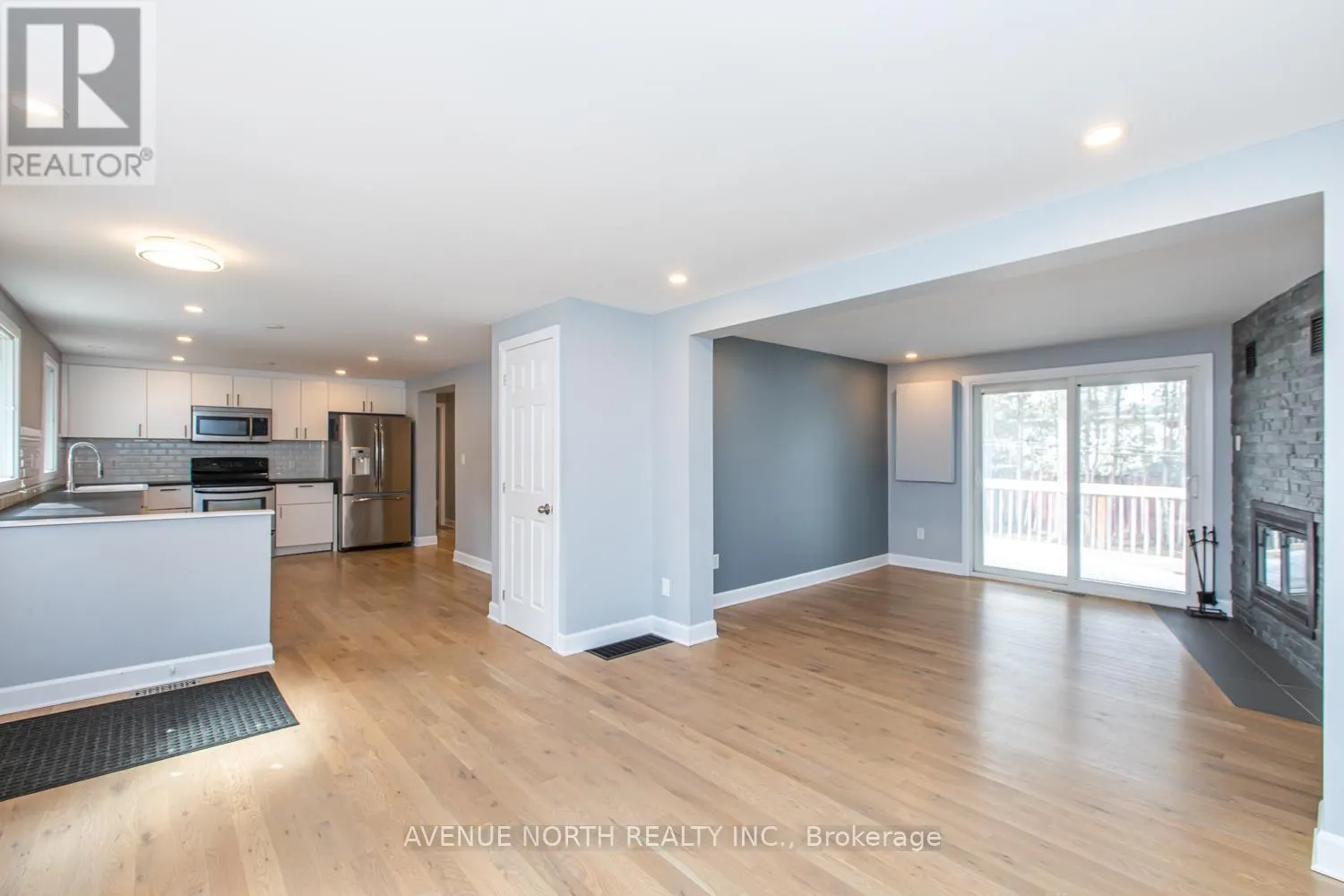 44 LAZY NOL COURT