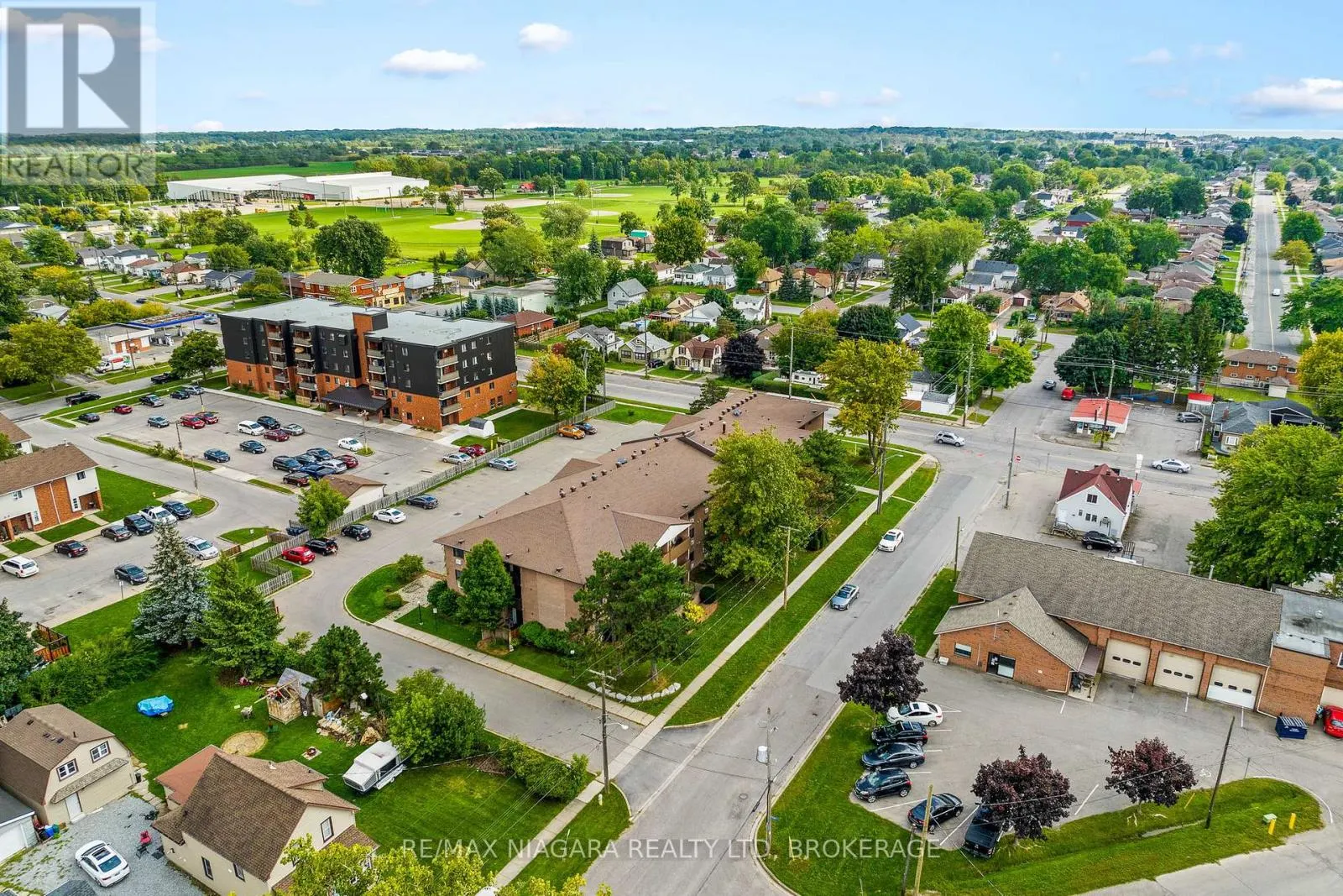 323 - 72 MAIN STREET E, #323