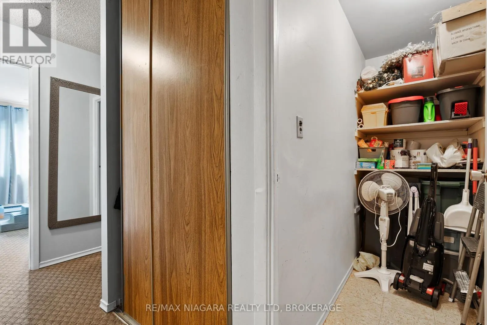 323 - 72 MAIN STREET E, #323