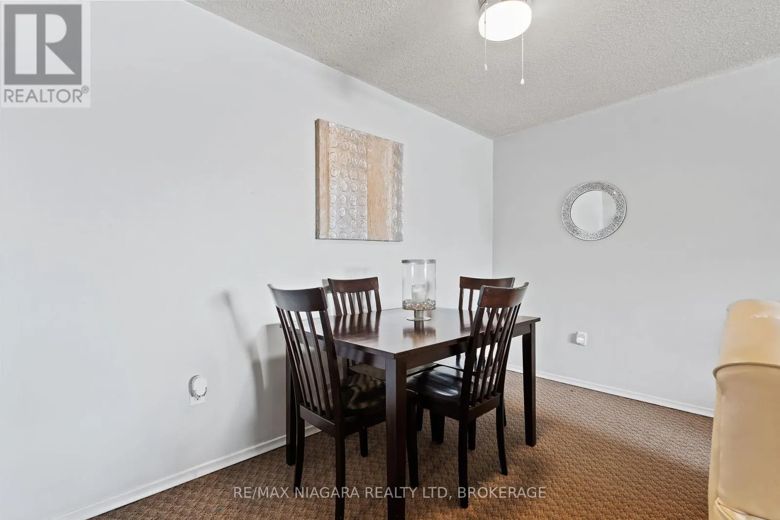 323 - 72 MAIN STREET E, #323