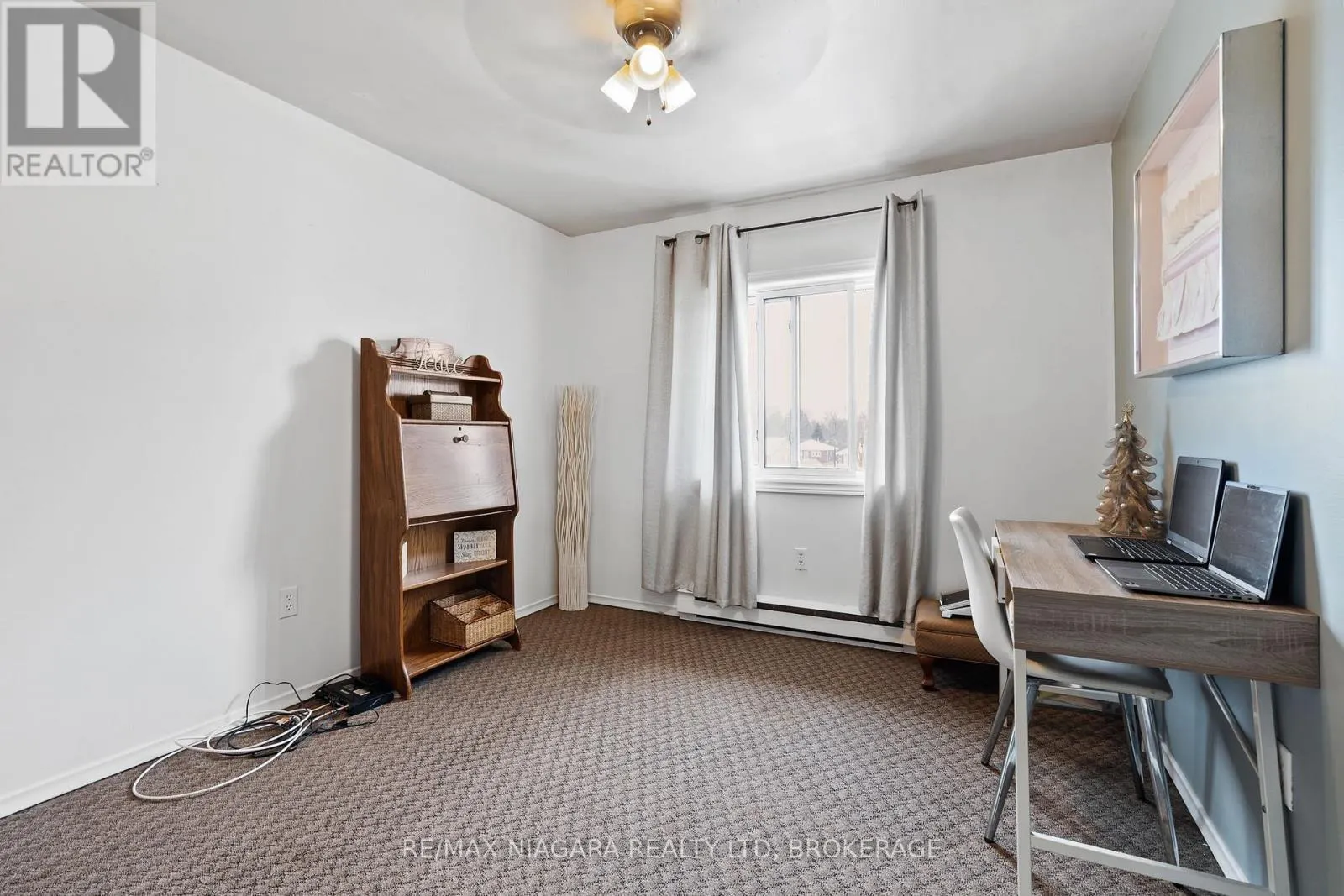323 - 72 MAIN STREET E, #323