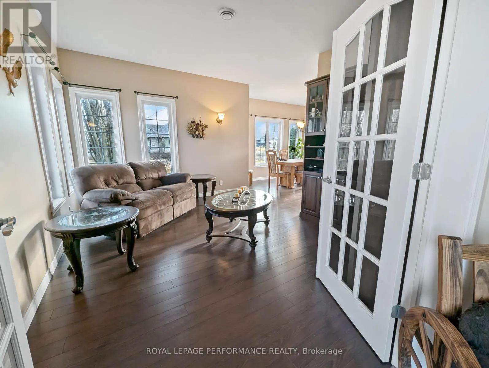 6218 SHANNON LANE