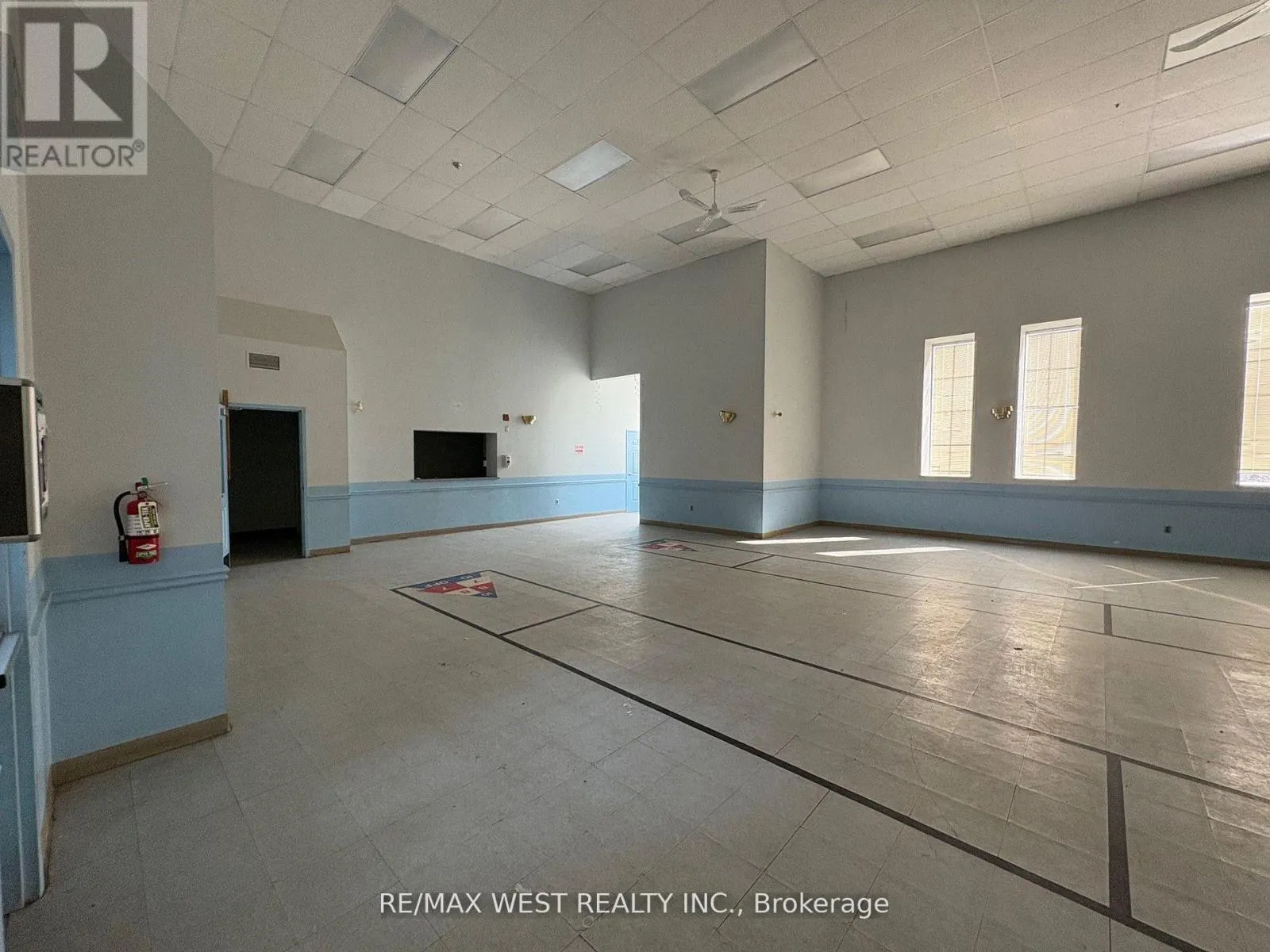 343 MERRITT STREET W