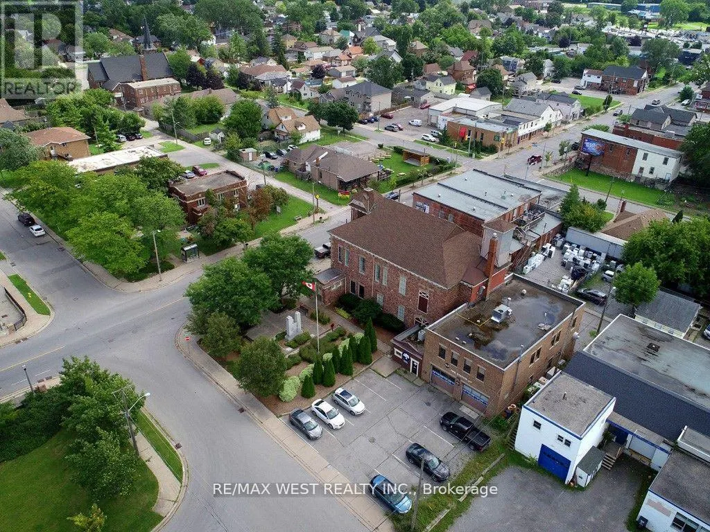 343 MERRITT STREET W