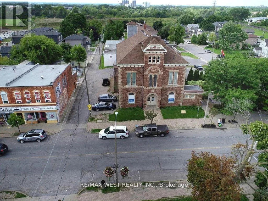 343 MERRITT STREET W