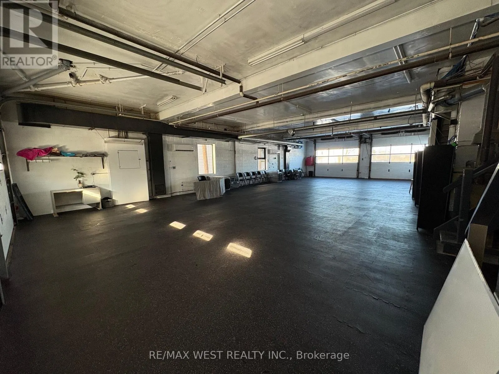 343 MERRITT STREET W