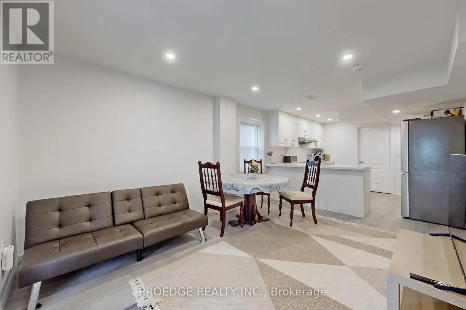 361 BEECHDROPS DRIVE