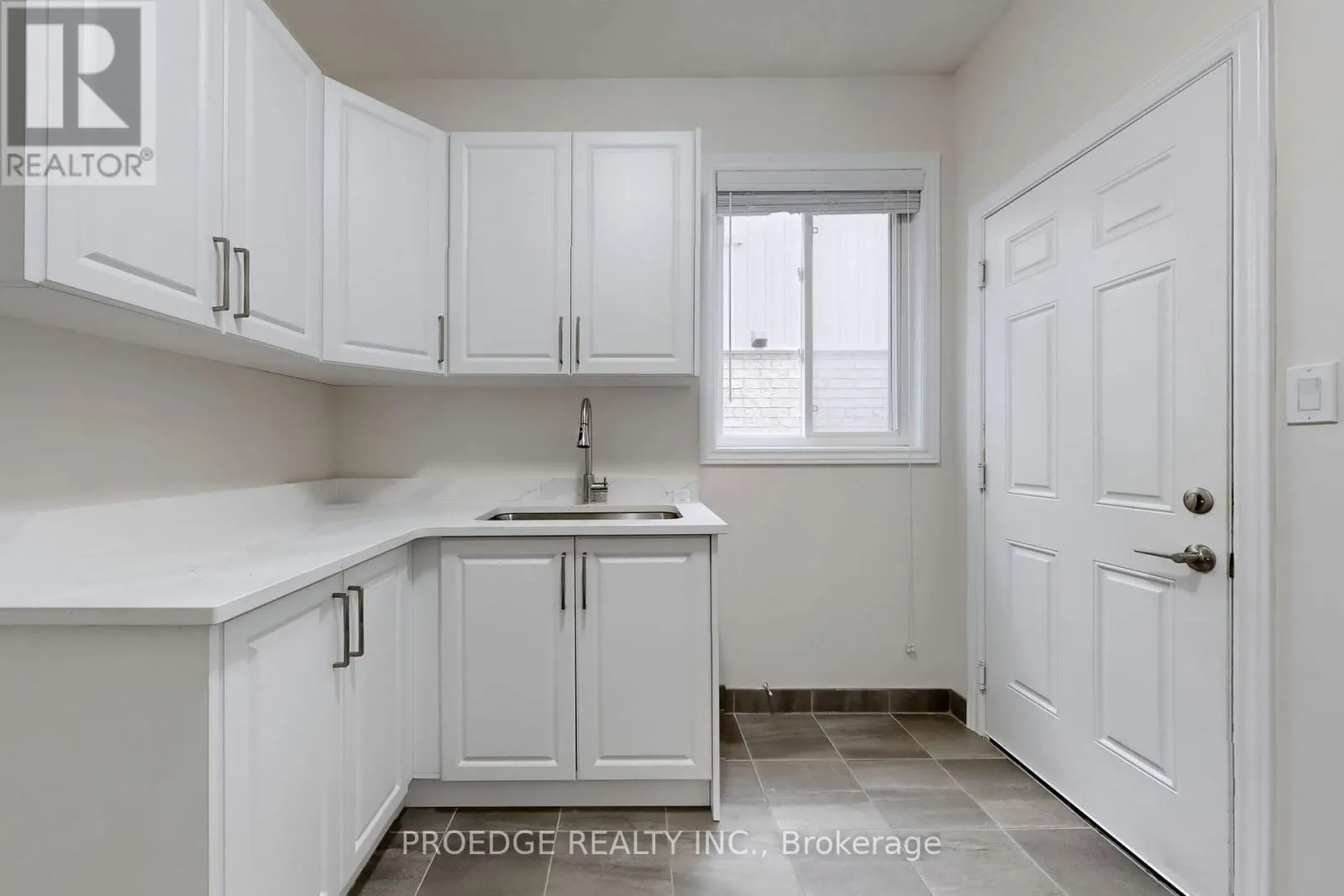 361 BEECHDROPS DRIVE