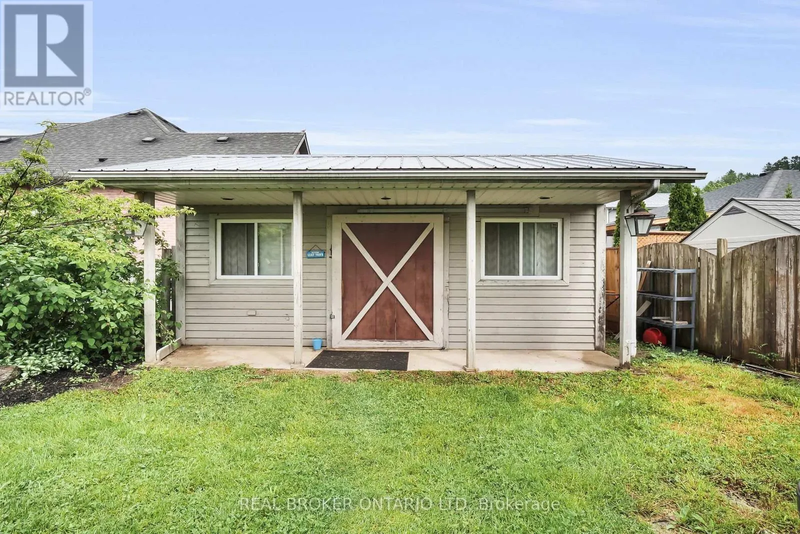 301&303 FRANCES STREET