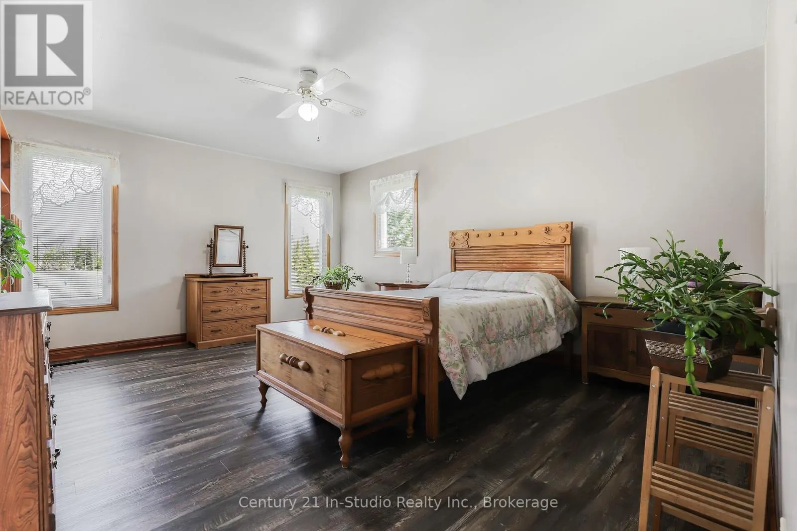 453157 GREY ROAD 2