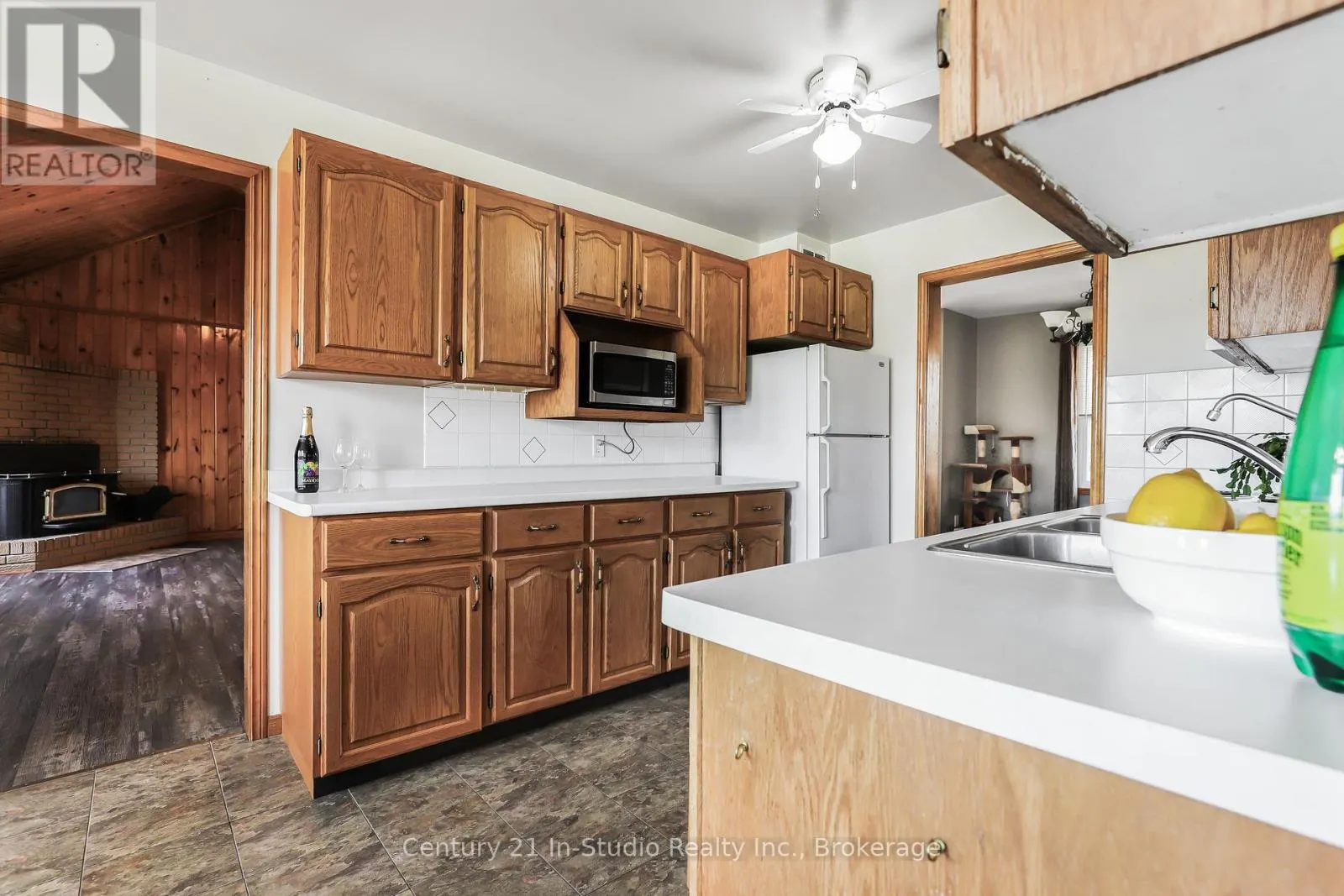 453157 GREY ROAD 2