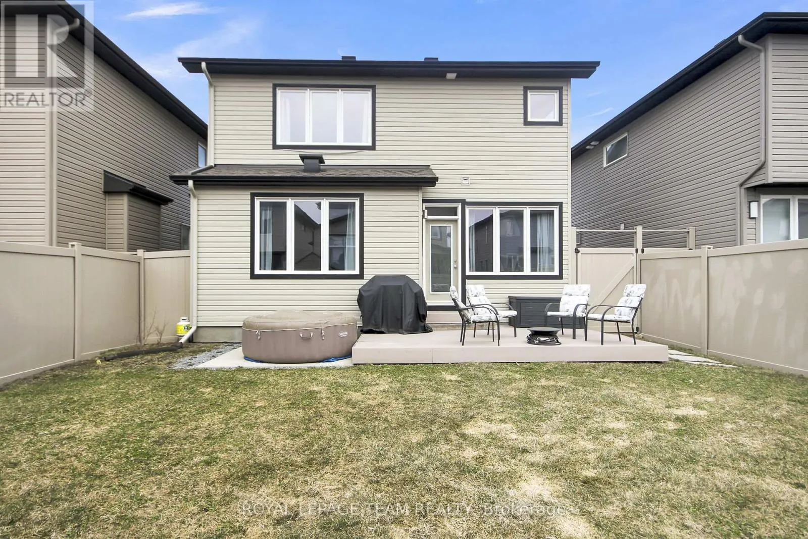 313 OXER PLACE