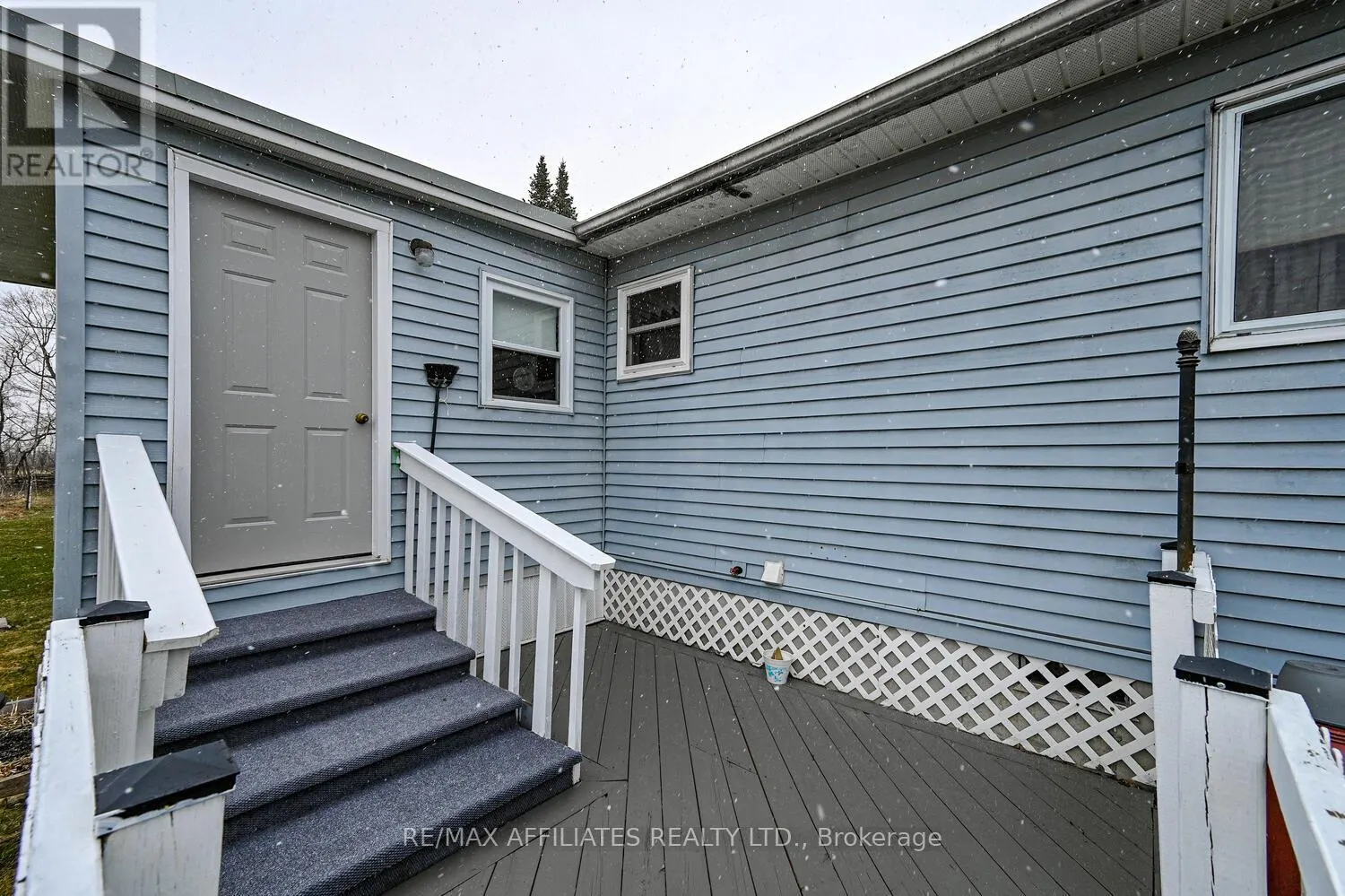 4 OTTERDALE CRESCENT