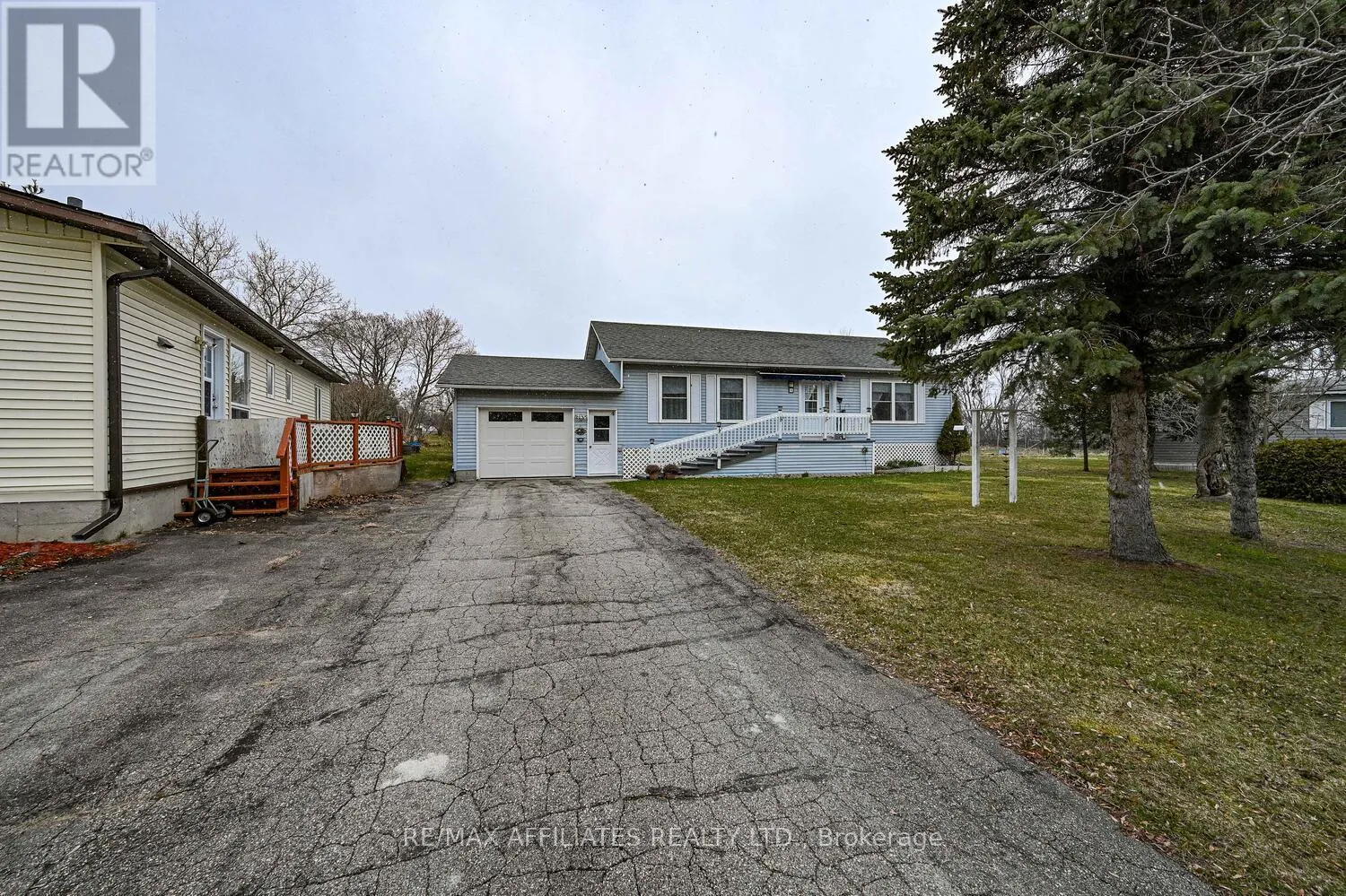 4 OTTERDALE CRESCENT