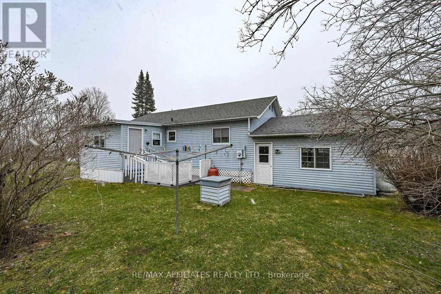 4 OTTERDALE CRESCENT
