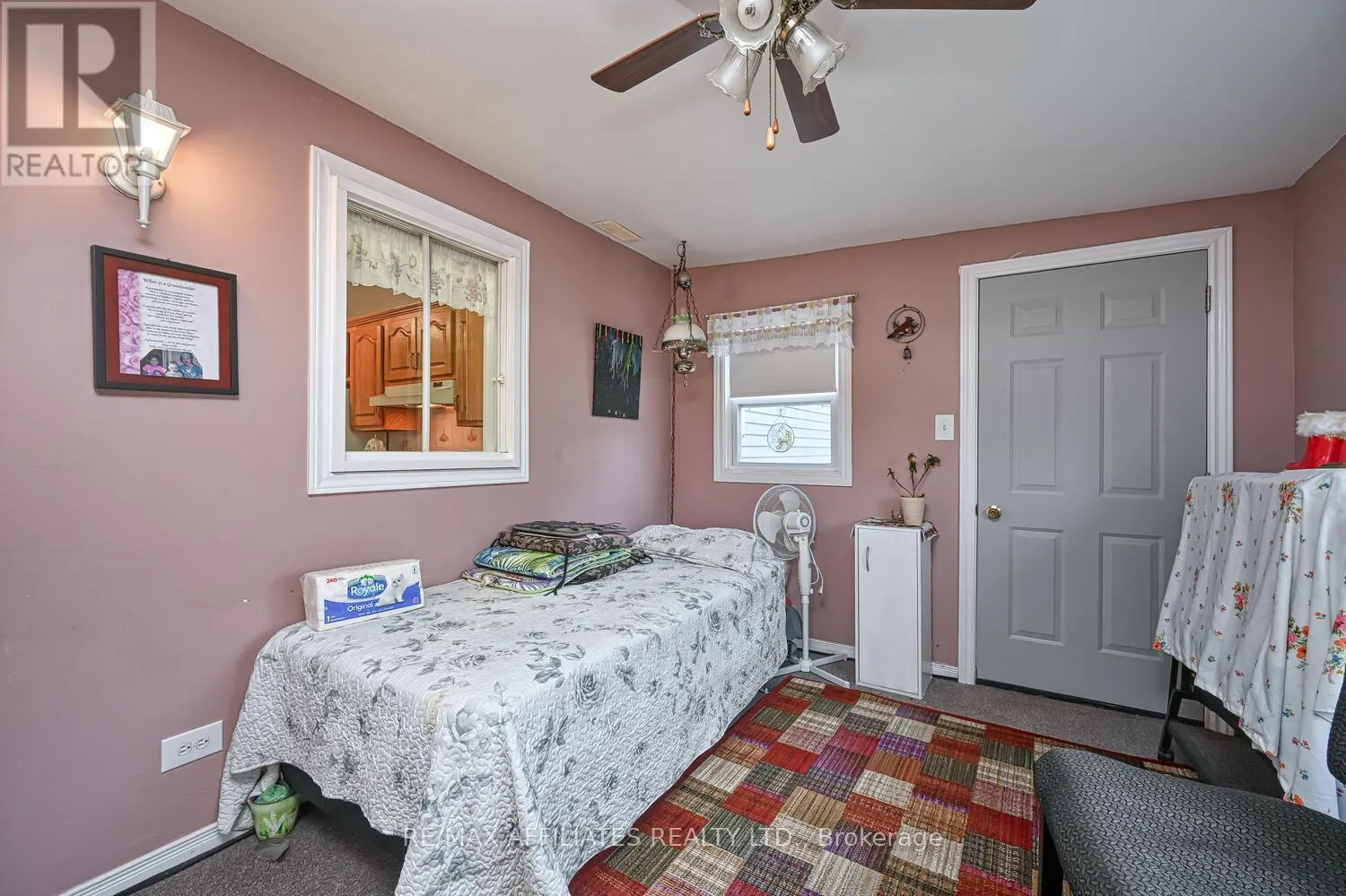 4 OTTERDALE CRESCENT