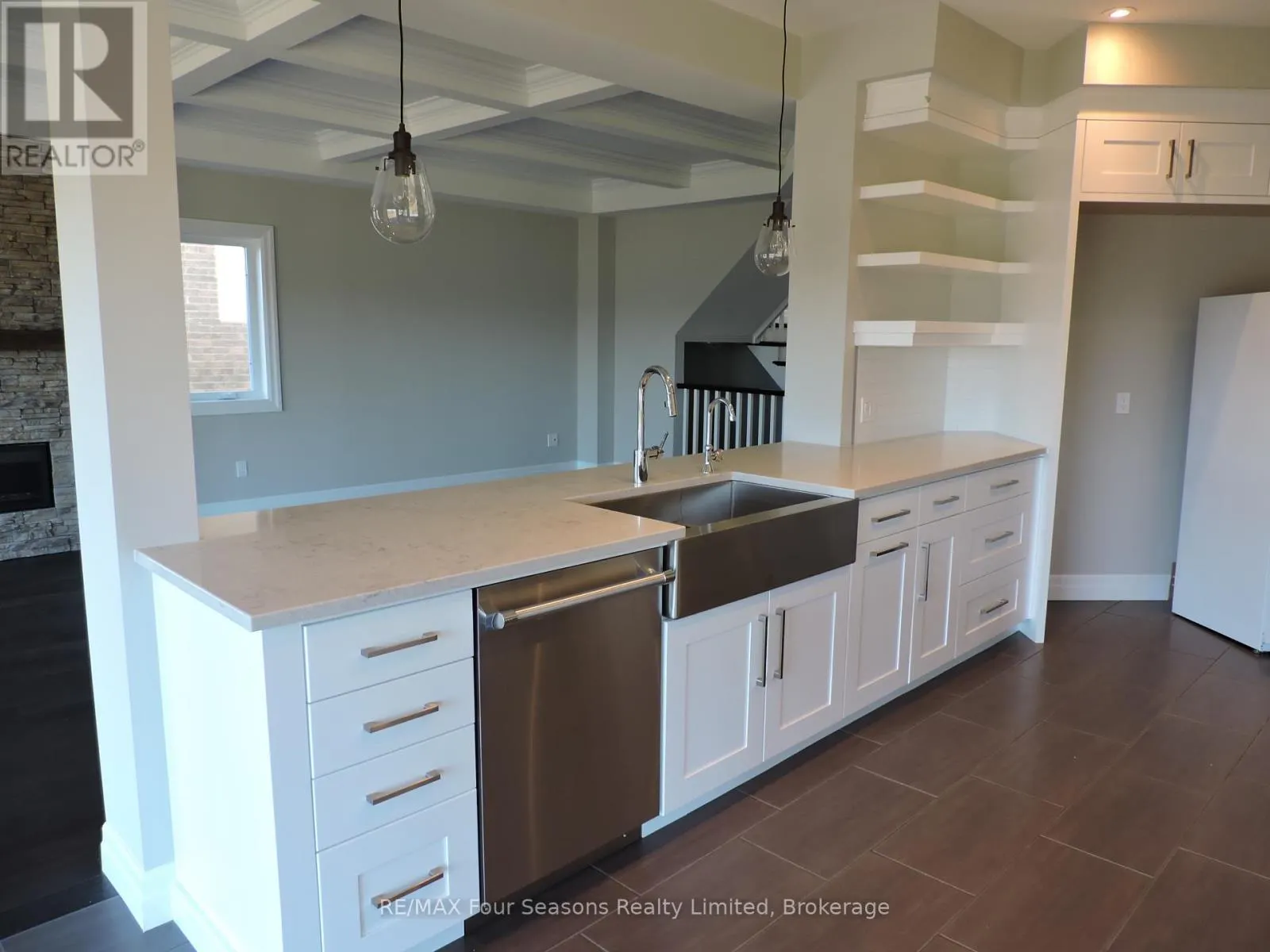 3 BOYNTON COURT
