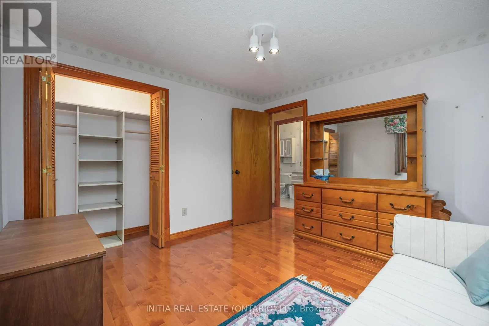 1311 LAKESHORE ROAD