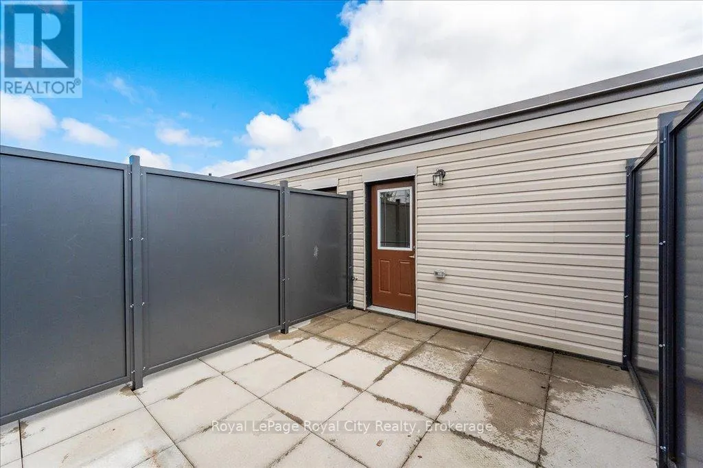 52 - 107 WESTRA DRIVE, #52