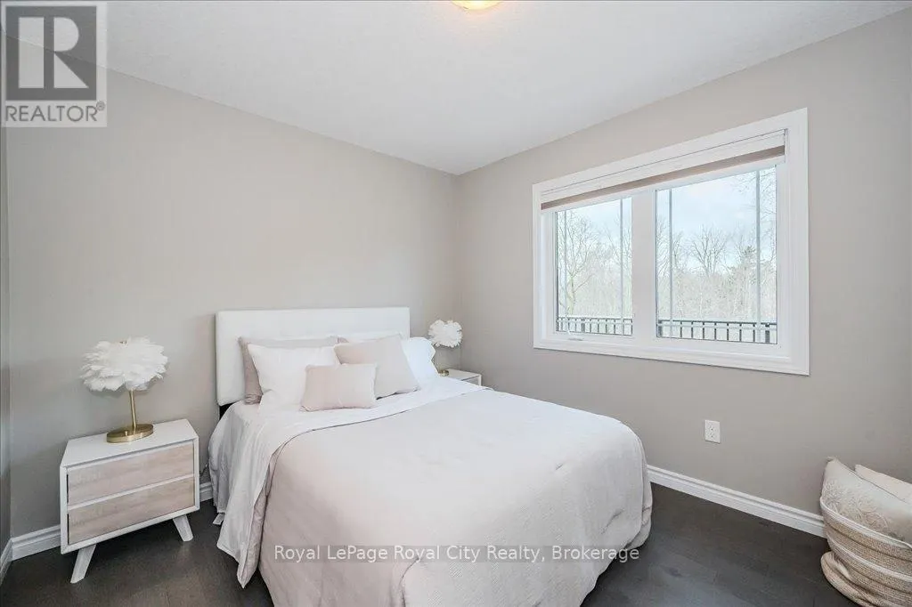 52 - 107 WESTRA DRIVE, #52