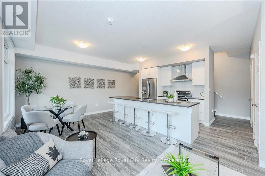 52 - 107 WESTRA DRIVE, #52